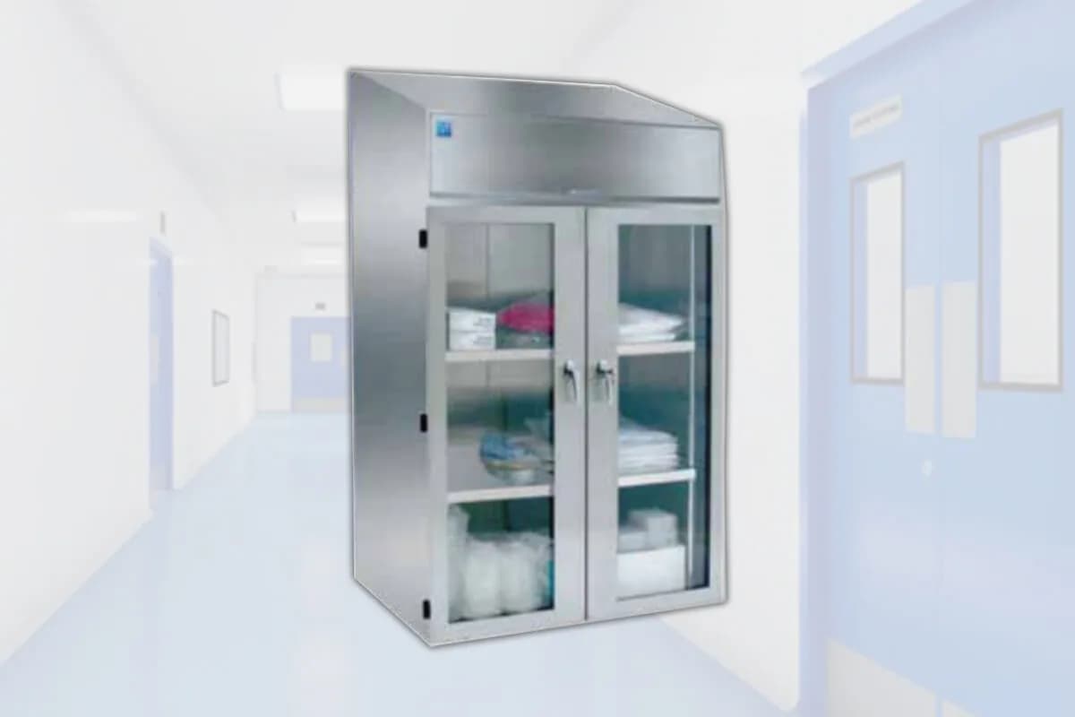 Stainless steel cleanroom garment storage cabinet